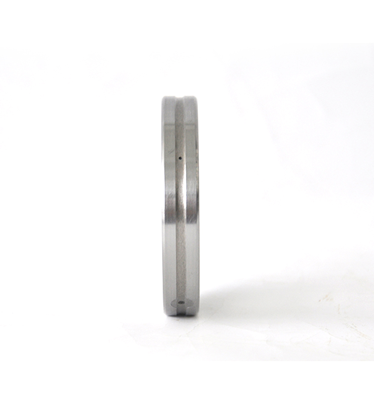 交叉滾子軸承的結(jié)構(gòu)特點(diǎn)是什么？